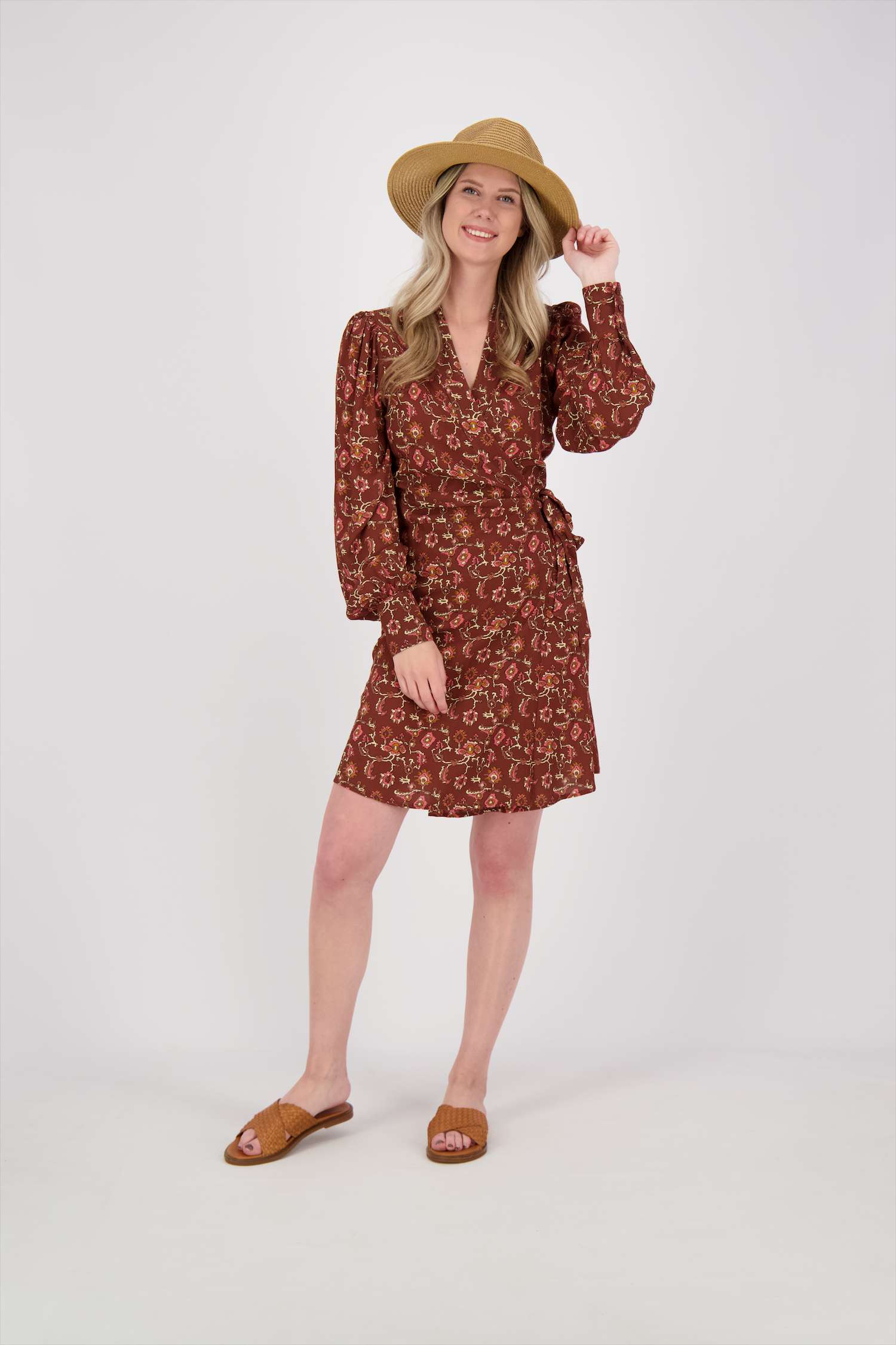 My Jewellery Wrap dress with graphic print Bruin