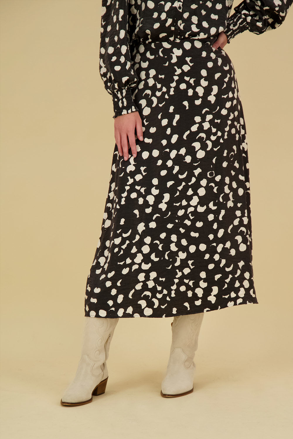 Object Omiga skirt Zwart