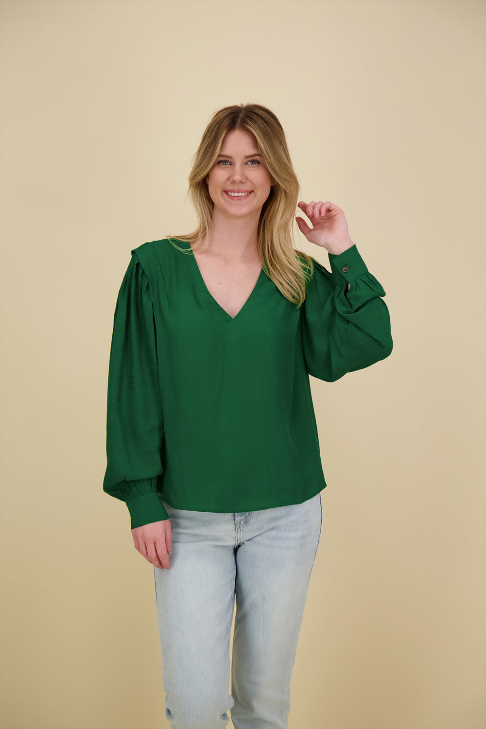 Scotch & Soda V-neck top with lip shoulder detail Groen