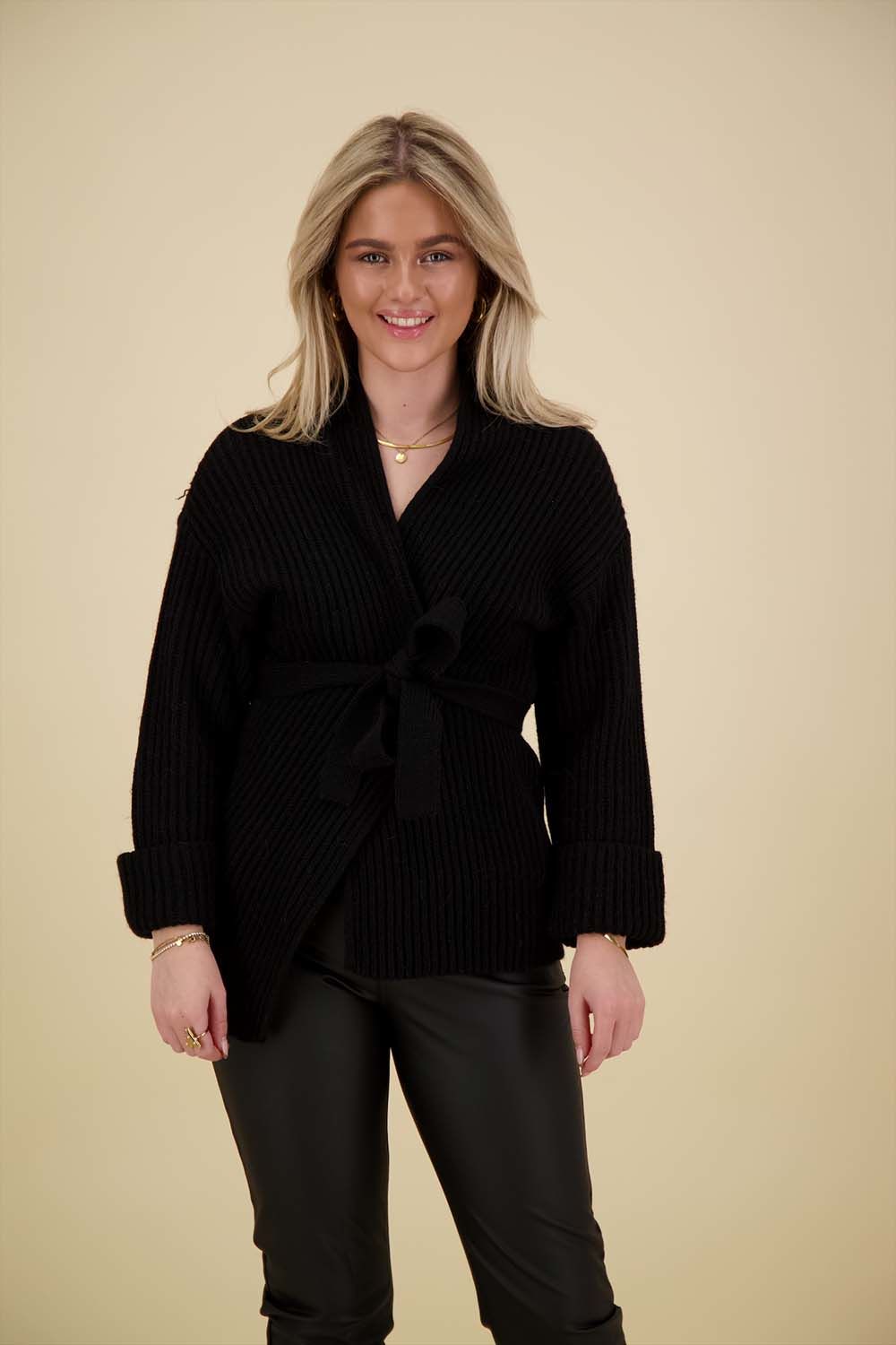 Nukus Ditta Cardigan Zwart