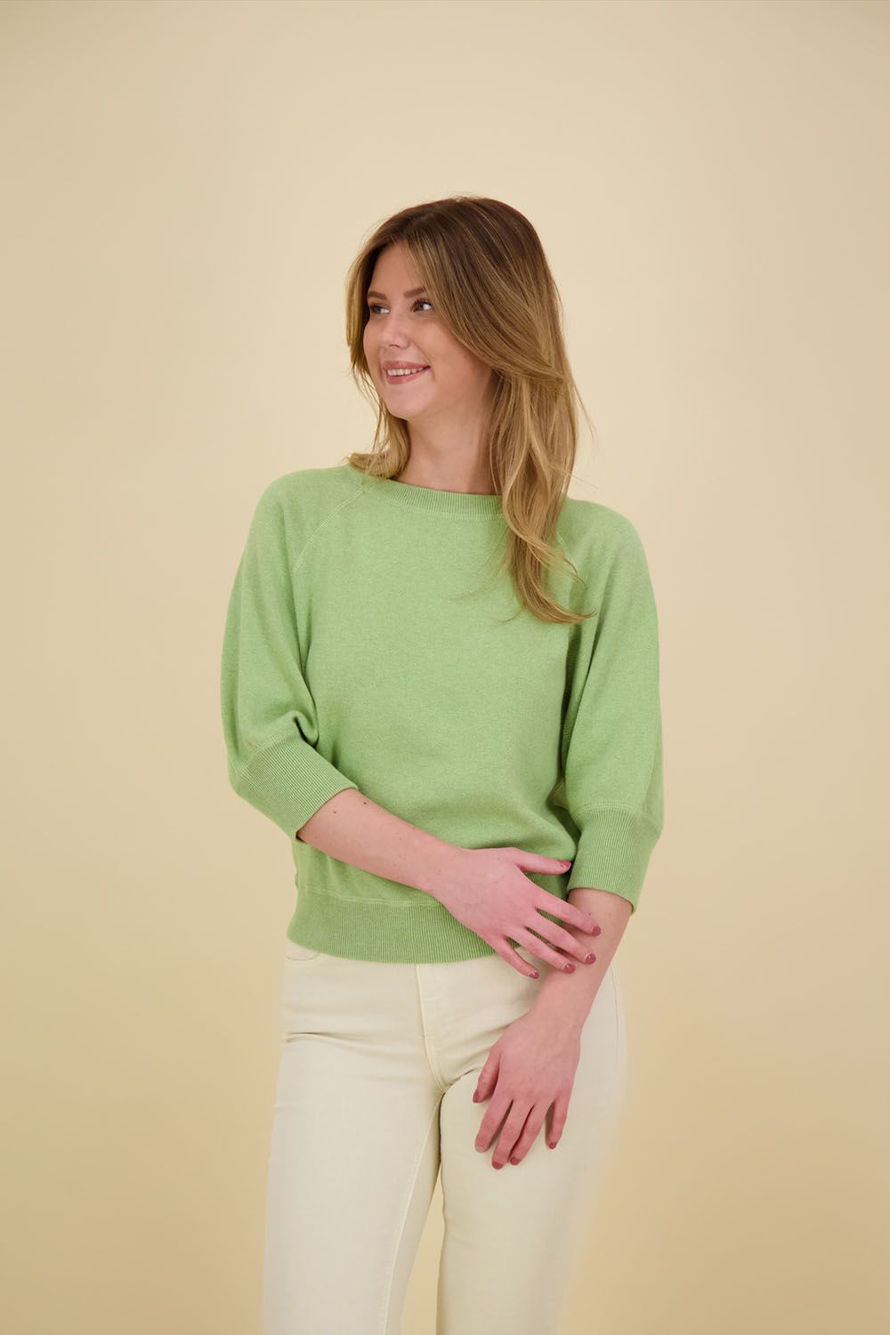 Sweater with raglan sleeves Groen