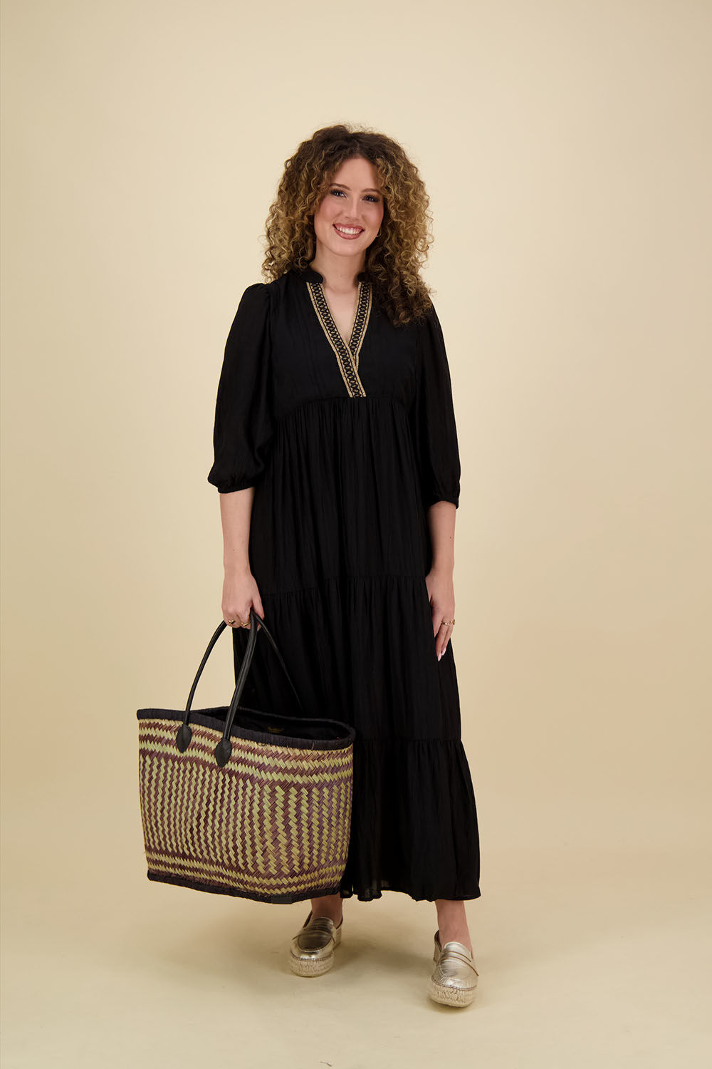 Nukus Jurk Sabrina Vneck Zwart
