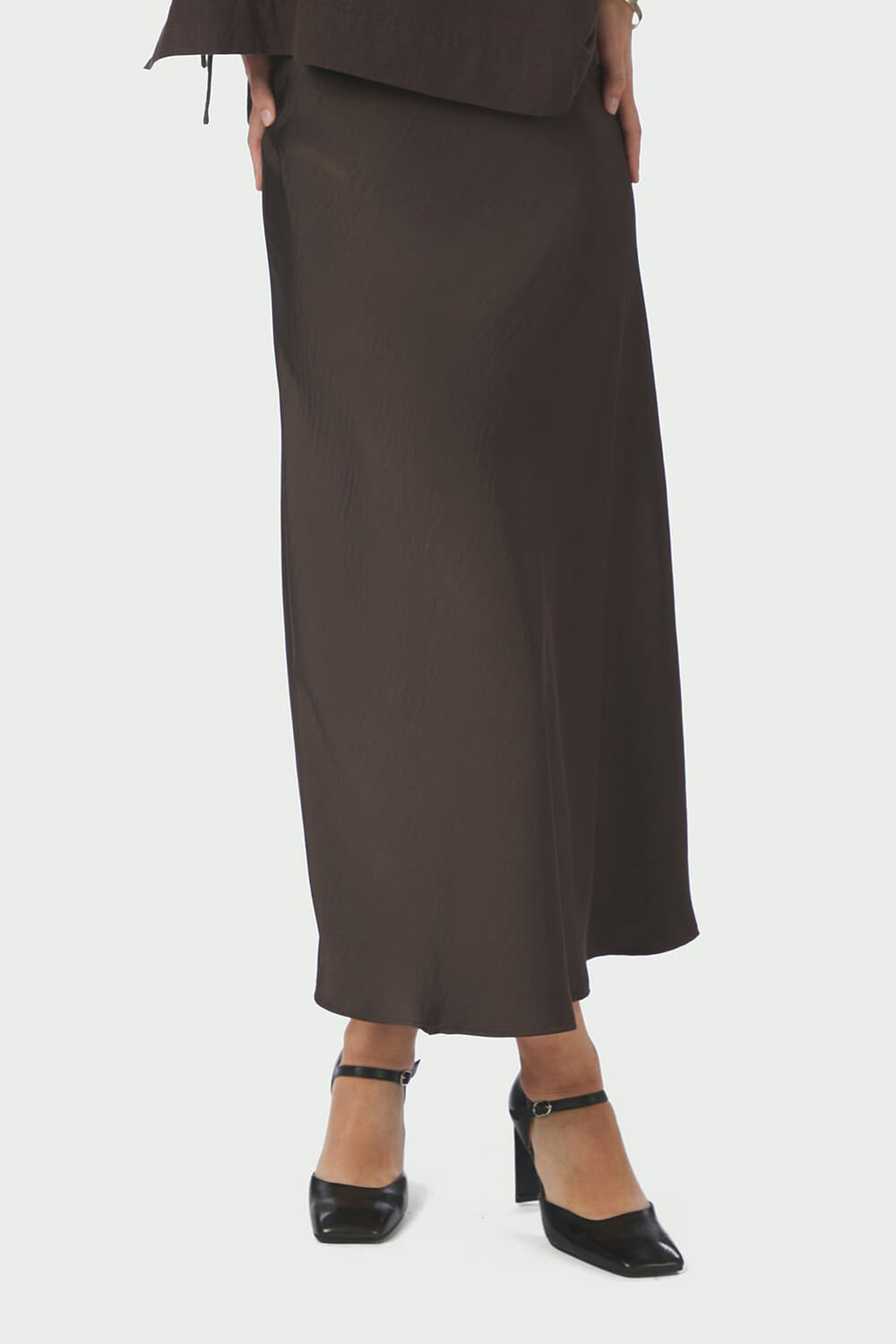 Neo Noir Rok Bovary Bruin