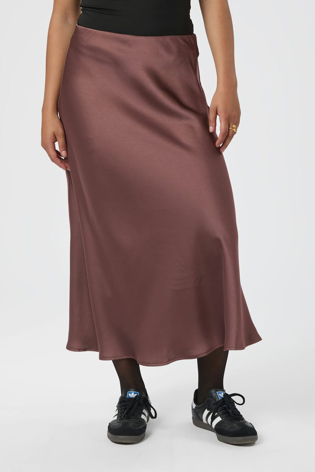 Neo Noir Rok Bovary Roze