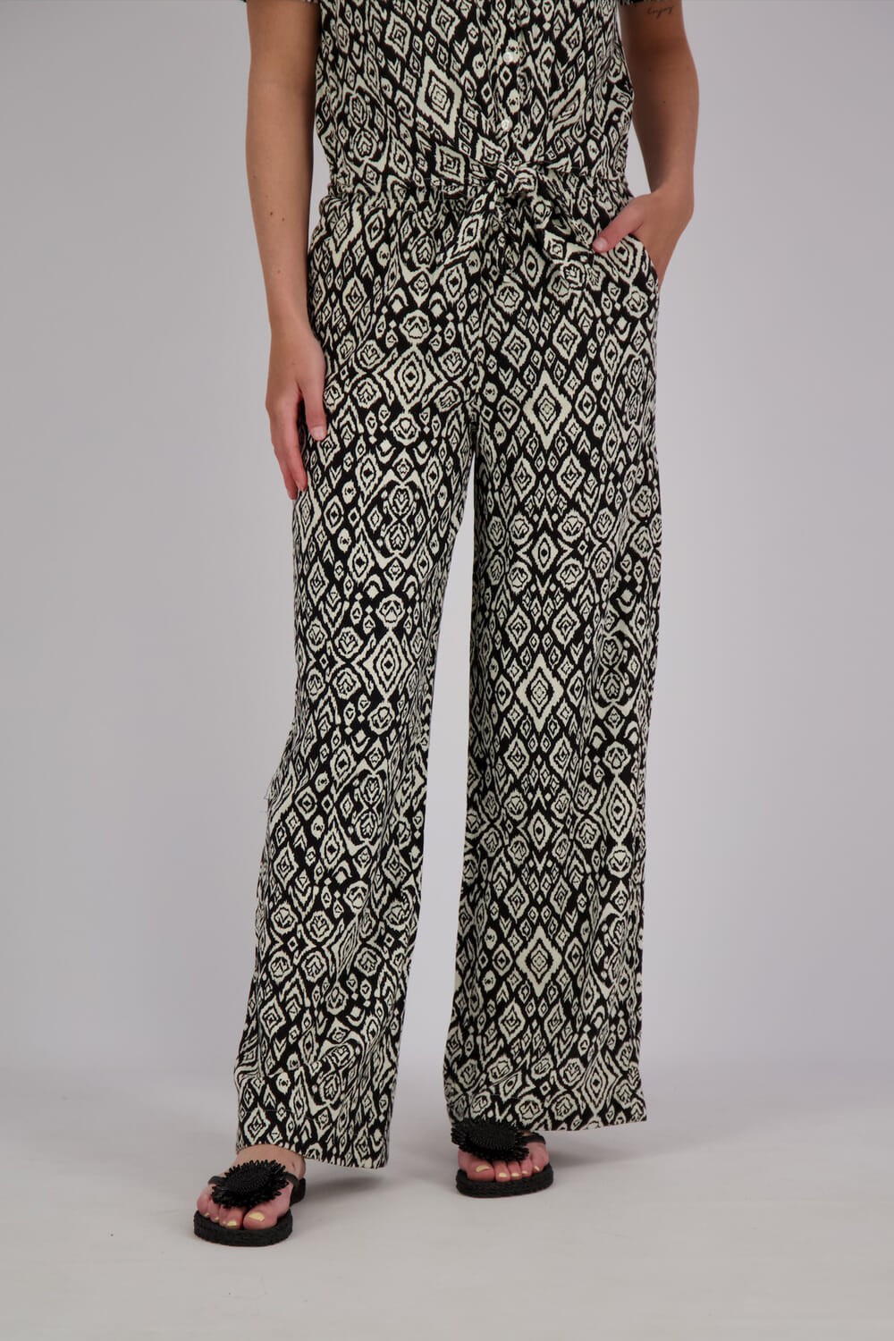 Ichi Pantalon Linno Ikat Zwart