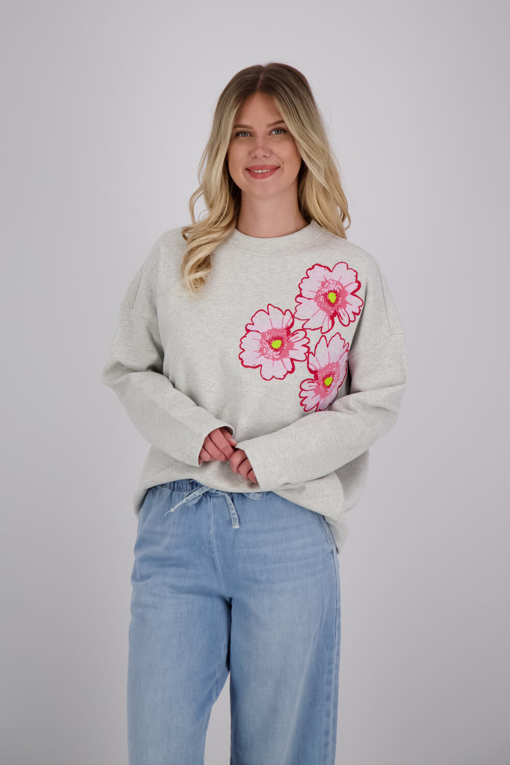 Pom Amsterdam Sweaters Floral Grijs