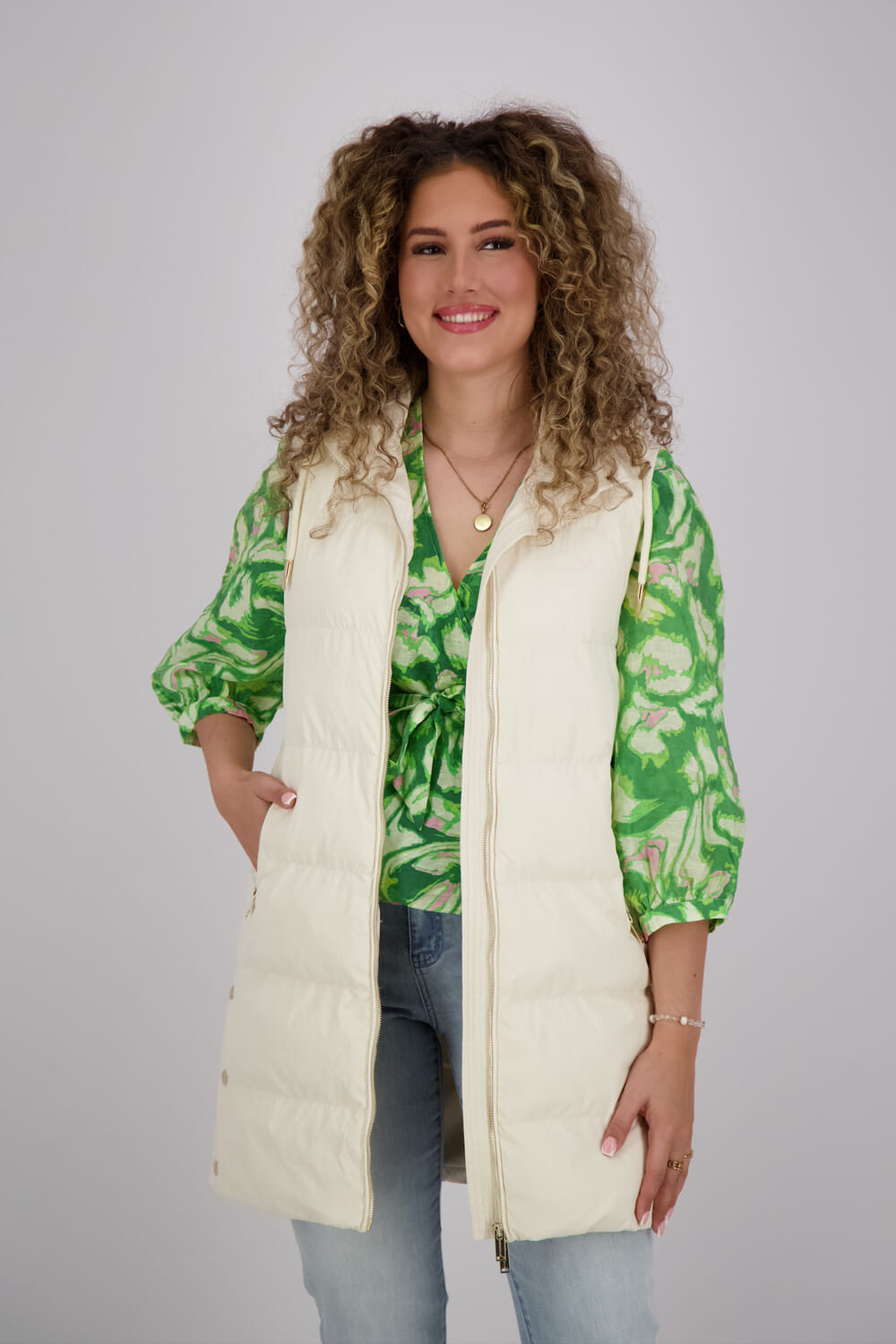 Rino & Pelle Bodywarmer Kika with hood Beige