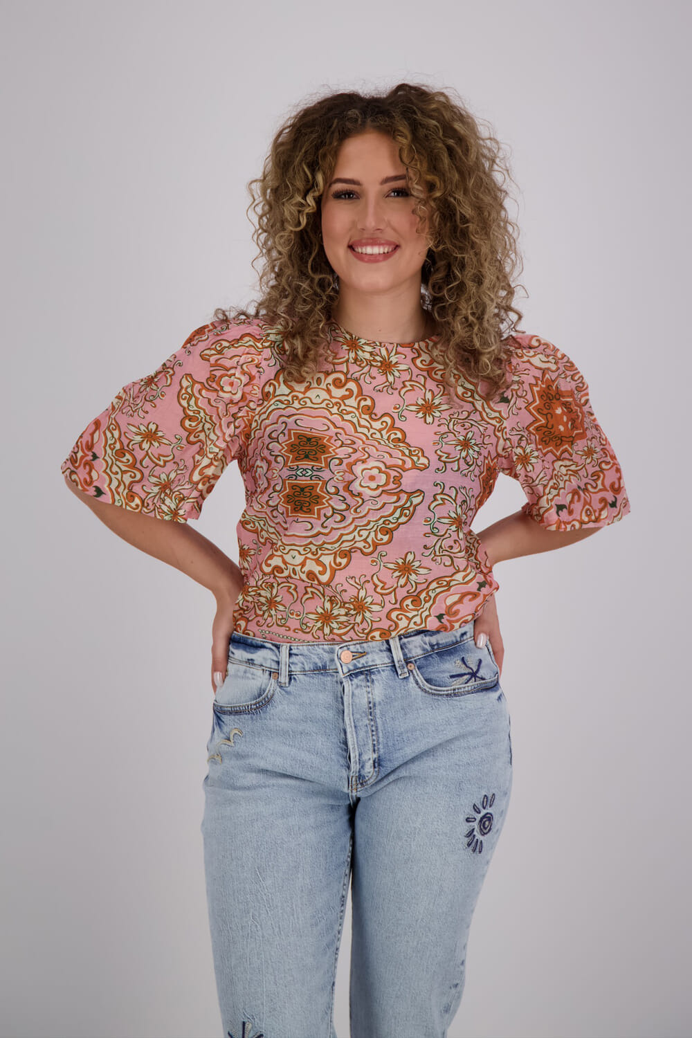 Object Top Holly Roze
