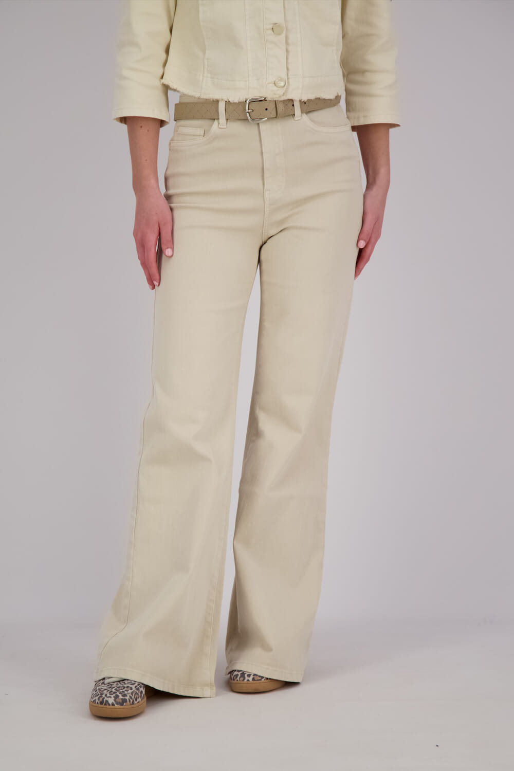 Florez Jeans Ana Flared Wit
