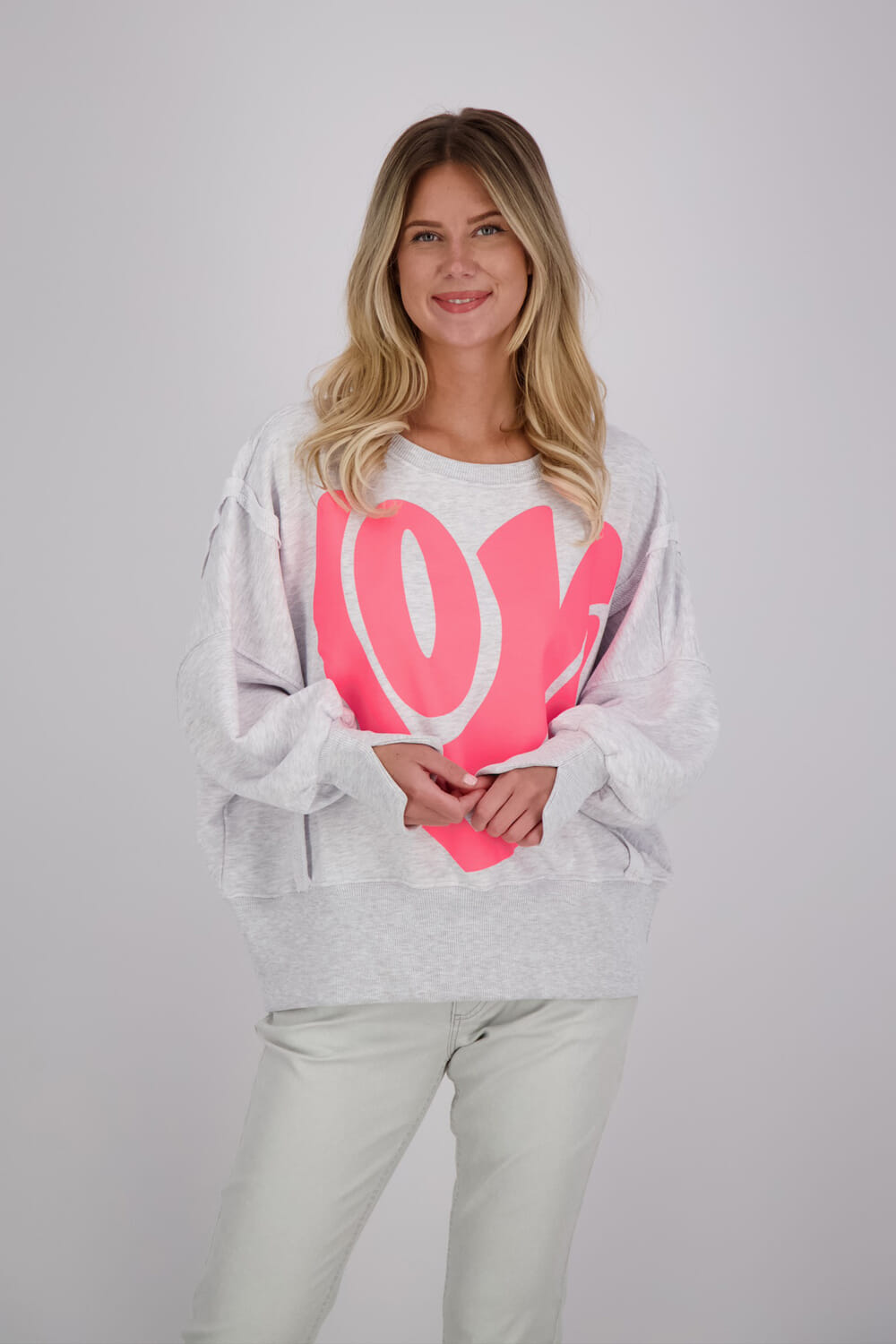 Miss Goodlife Sweater Love Grijs