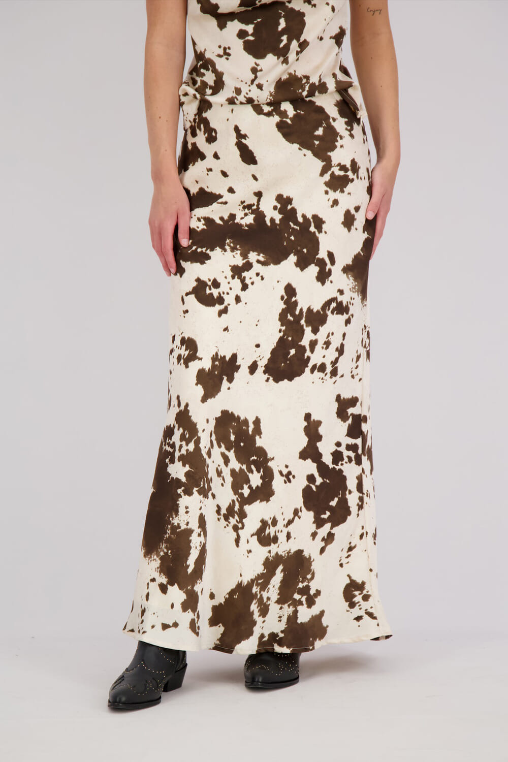 Neo Noir Rok Viso Cow Print Bruin