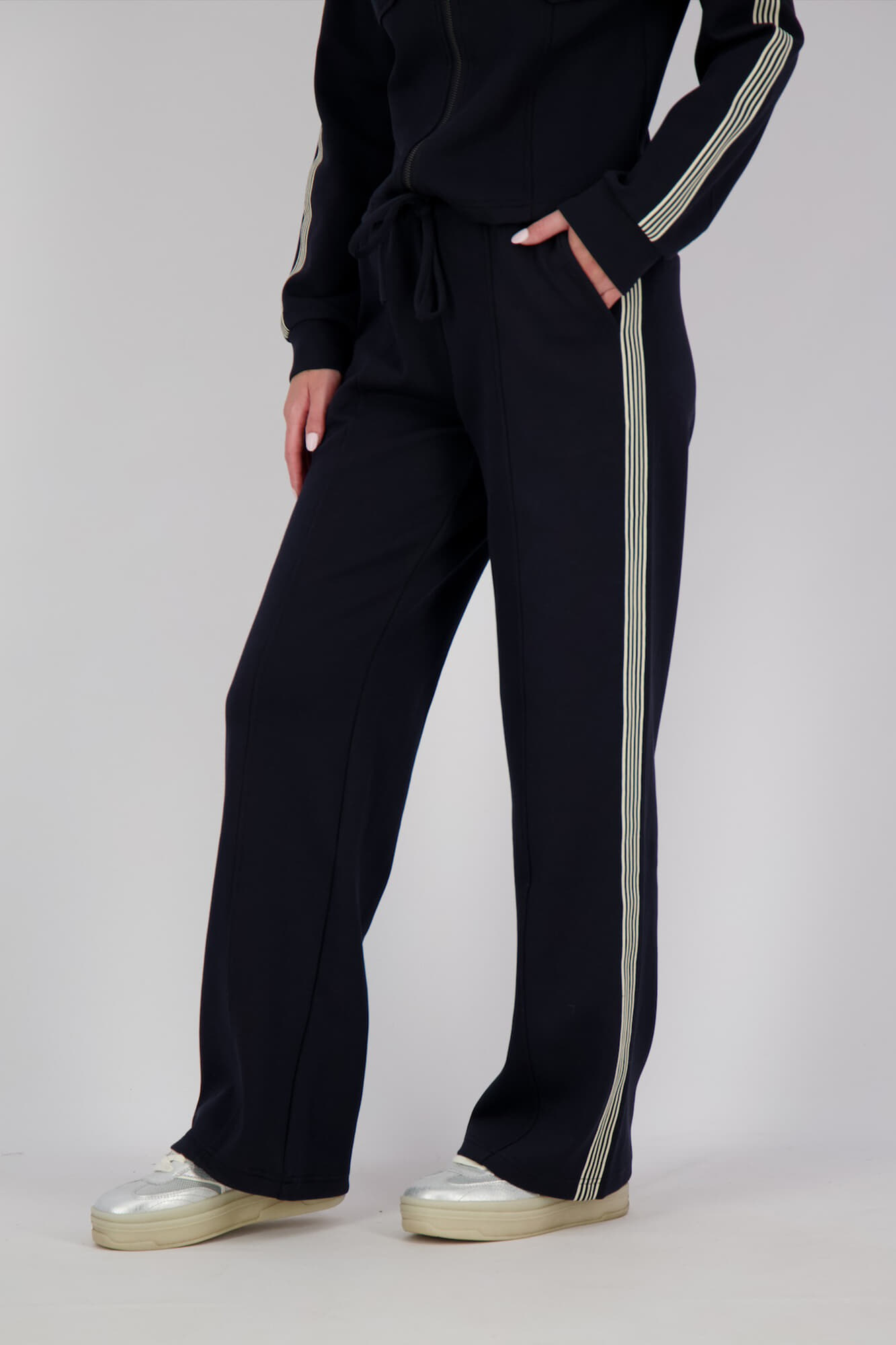 Aimée The Label Pantalon Babs Navy
