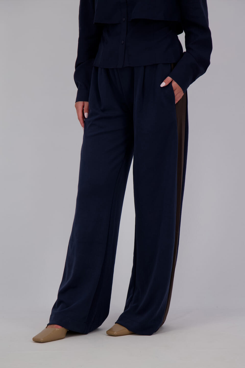 Aimée The Label simone Blauw