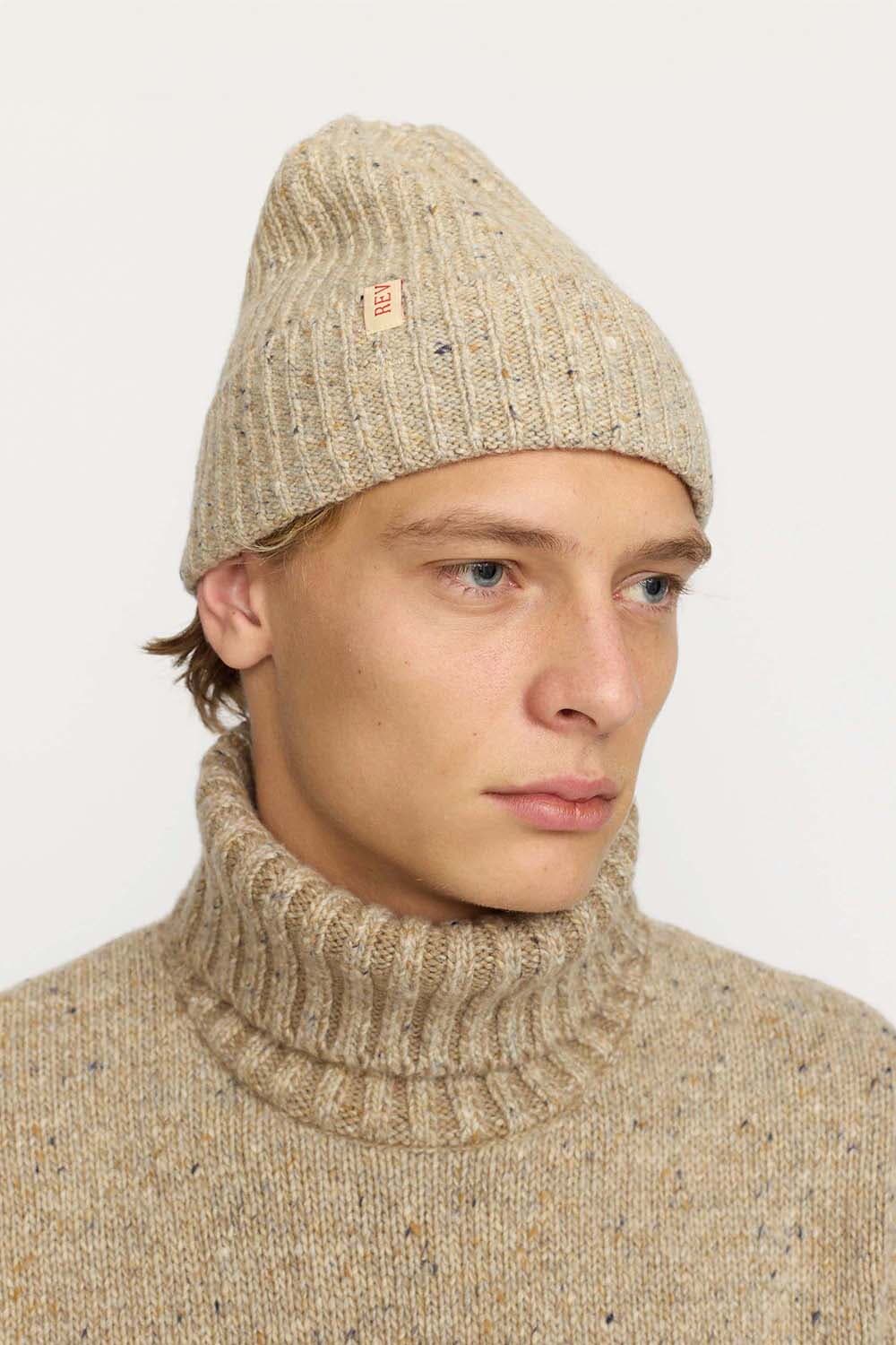 Revolution Muts Beige