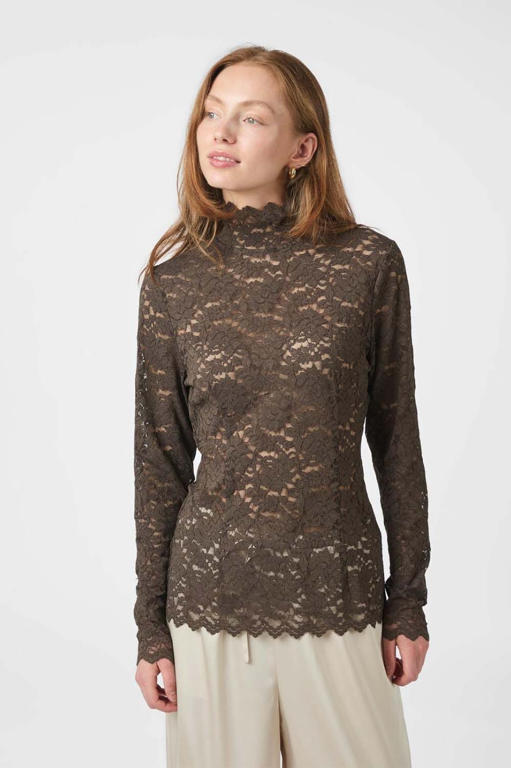 Neo Noir Top Liza Lace Flower Bruin