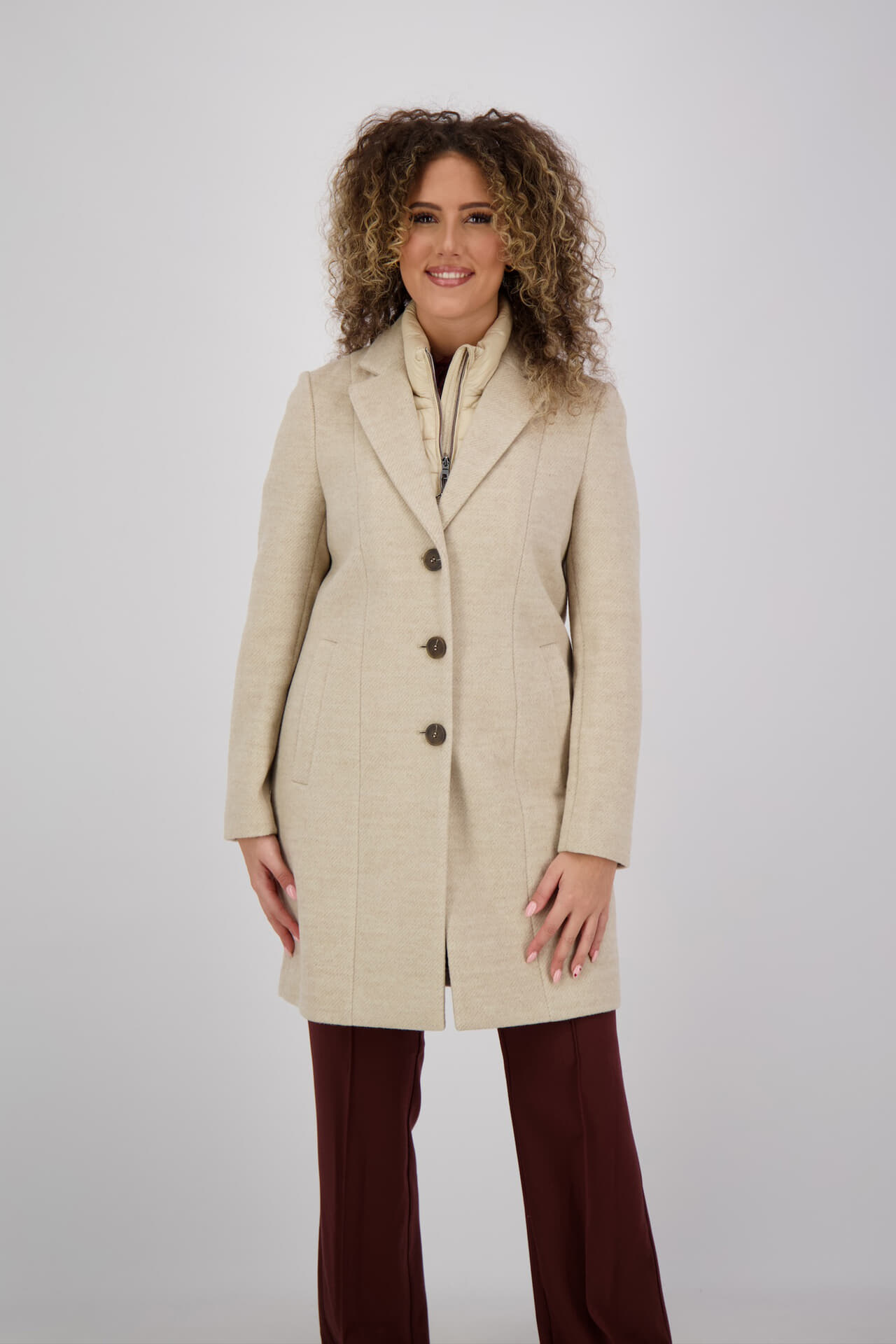 District Jas Sit Up Beige