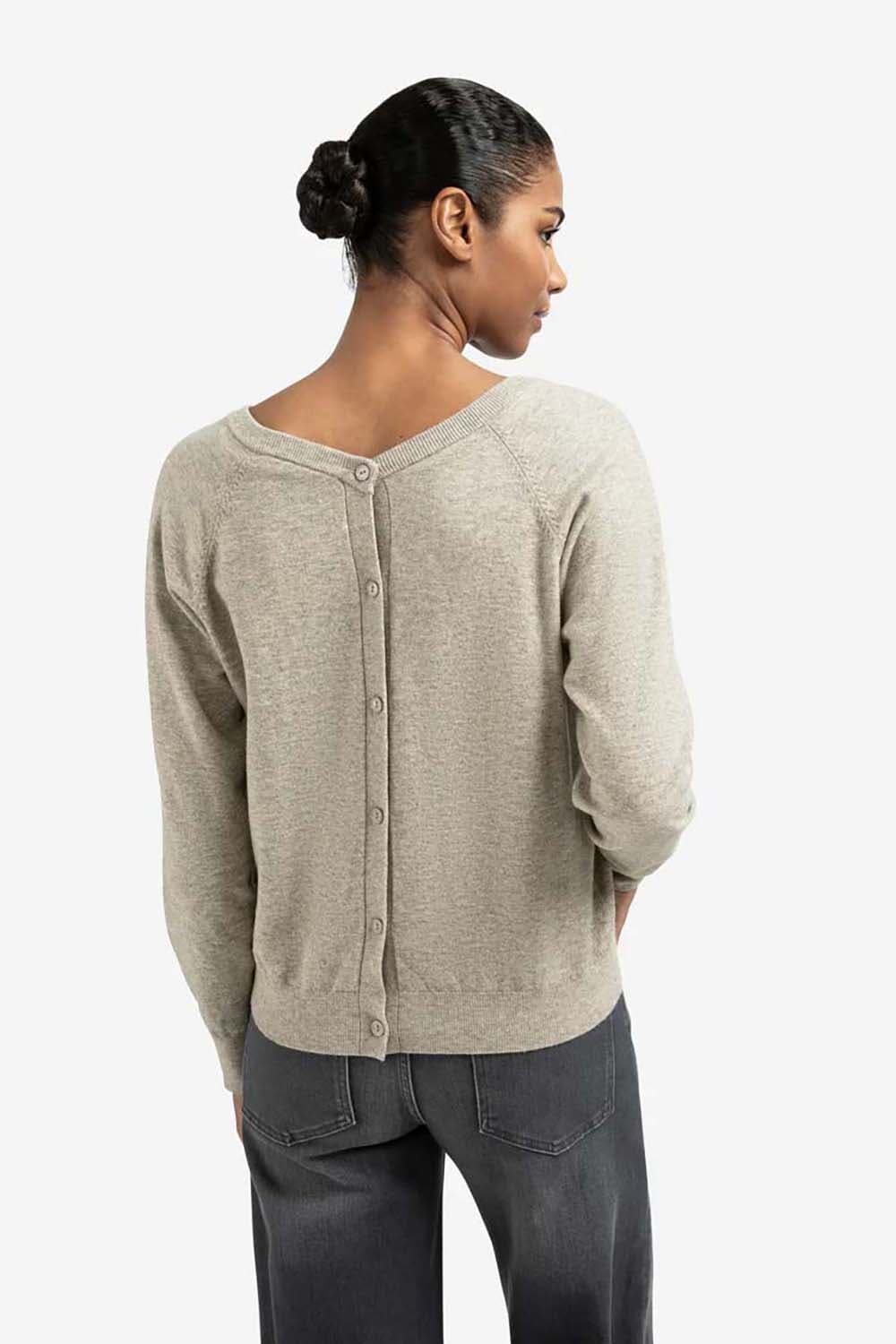 Yaya Double v-neck sweater with but Bruin