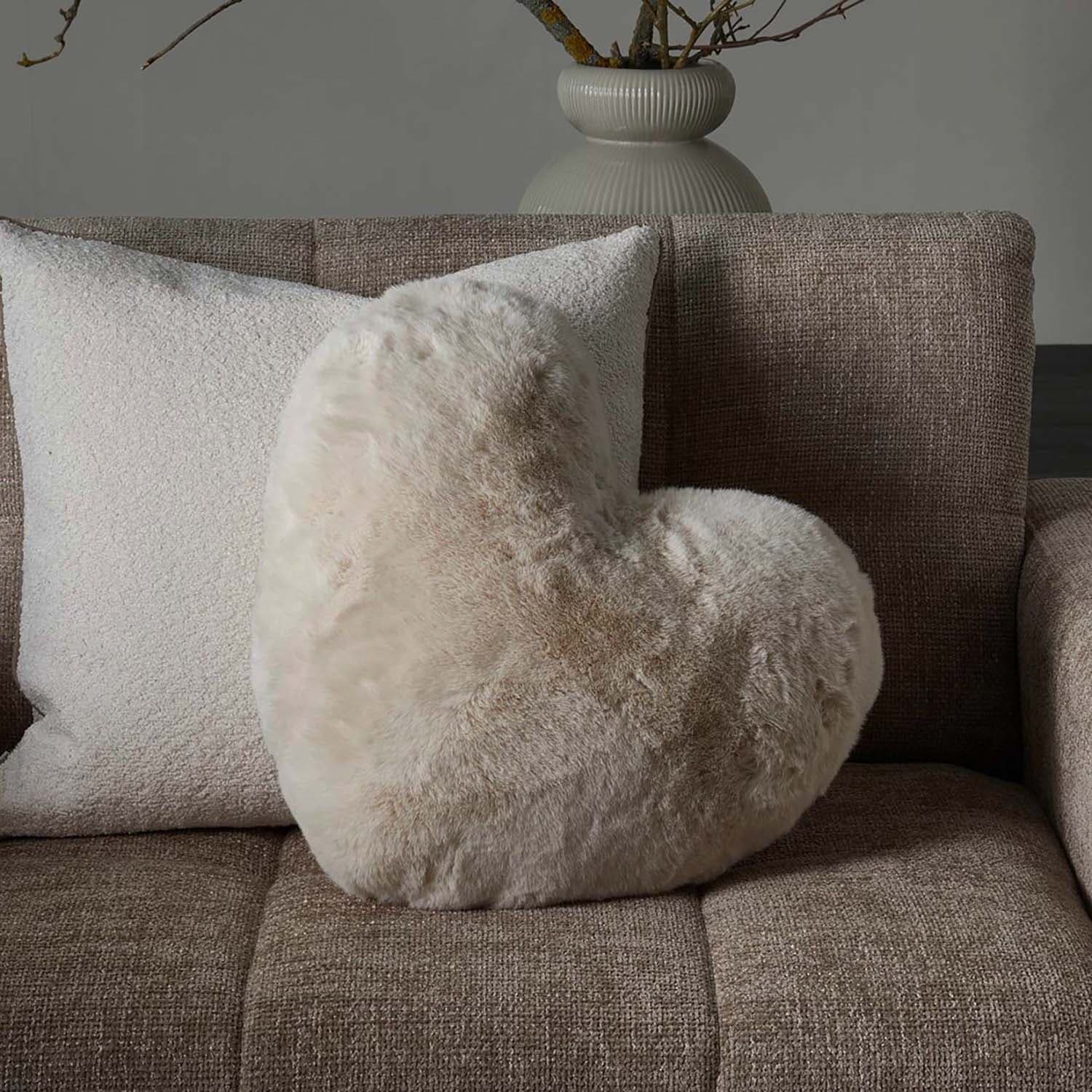 Riviera Maison Kussen Heather Alba Heart 46 * 52 Cm Kaki