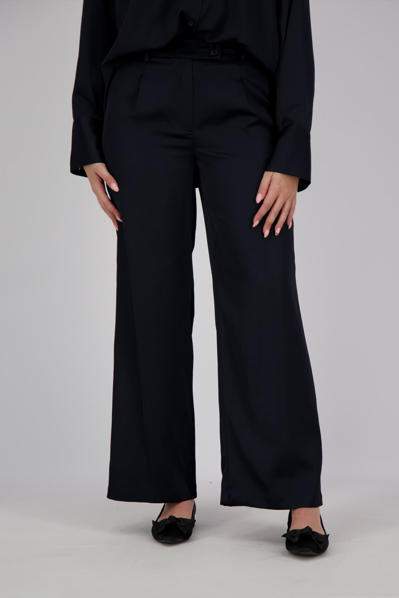 With Black Pantalon Dagmar Navy