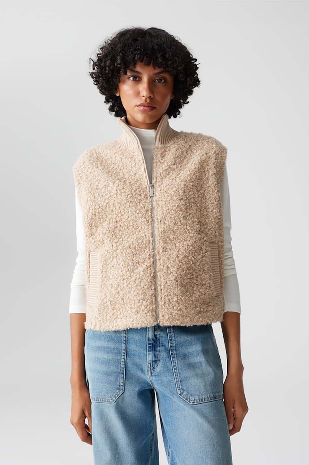 Opus Sweat Gilet Guluni in bouclé look Beige