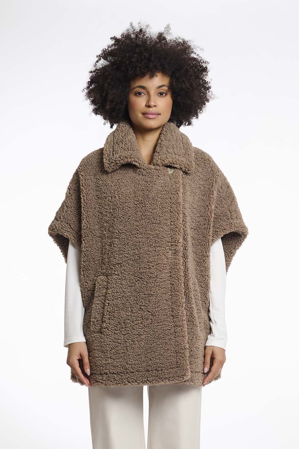 Rino & Pelle Teddy Cape Luca Bruin