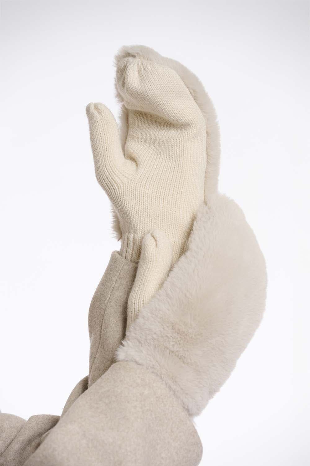 Rino & Pelle Wanten Off White Rino & Pelle Wanten Off White