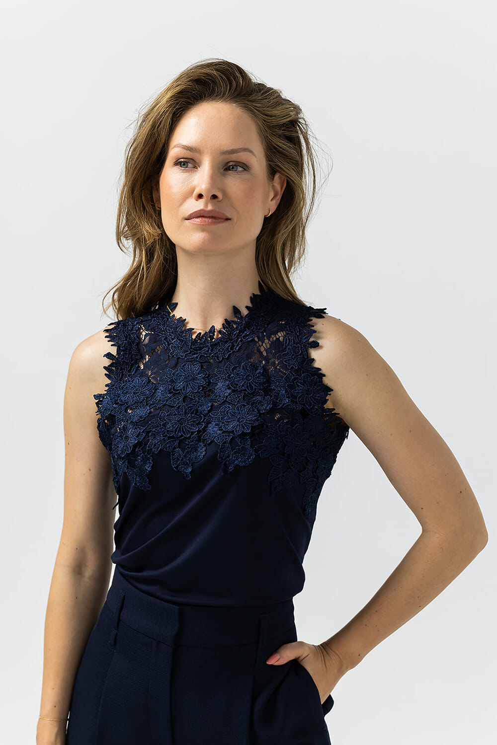 Label Dot Top Margo Blauw