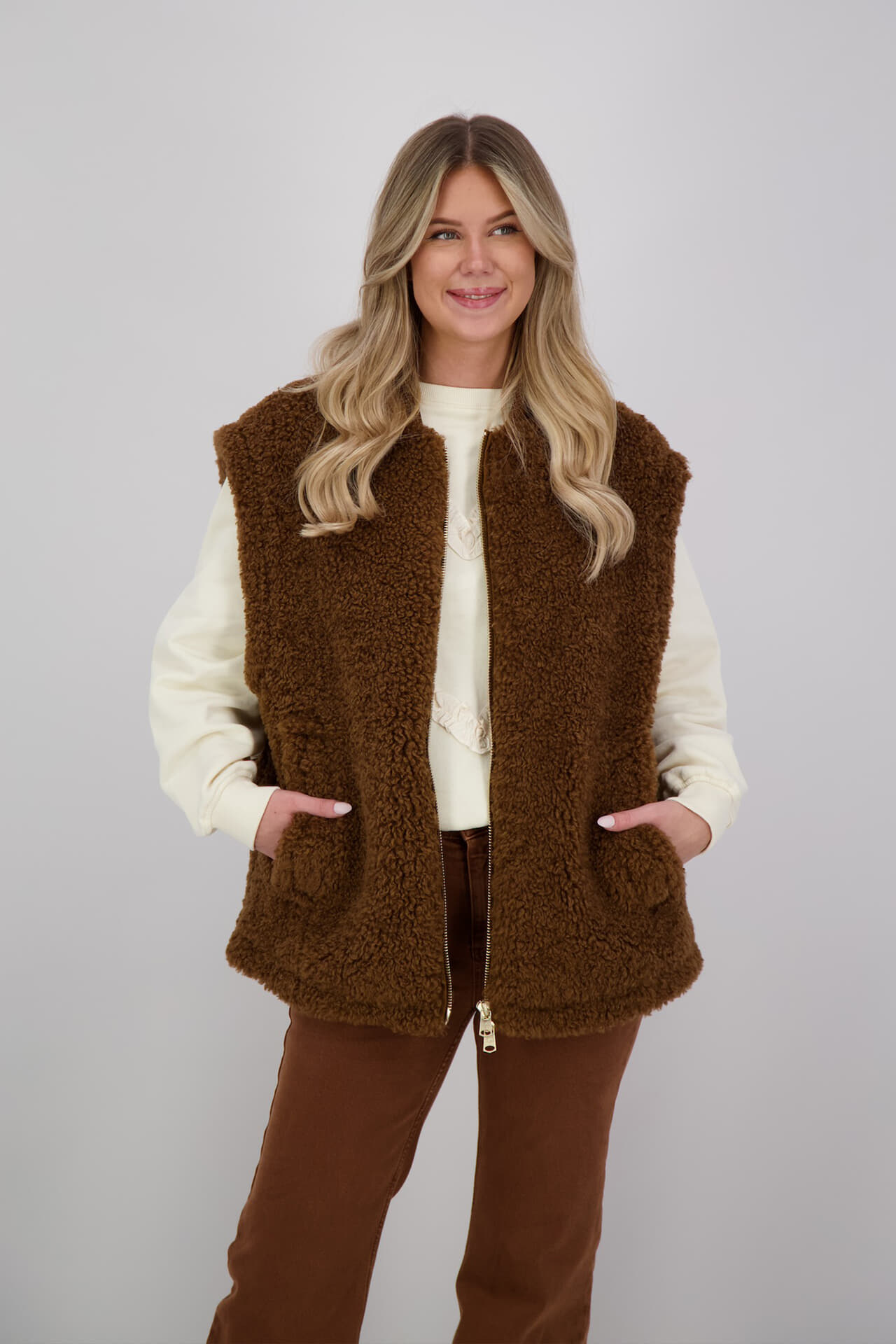 Bickley + Mitchell Muts Off White