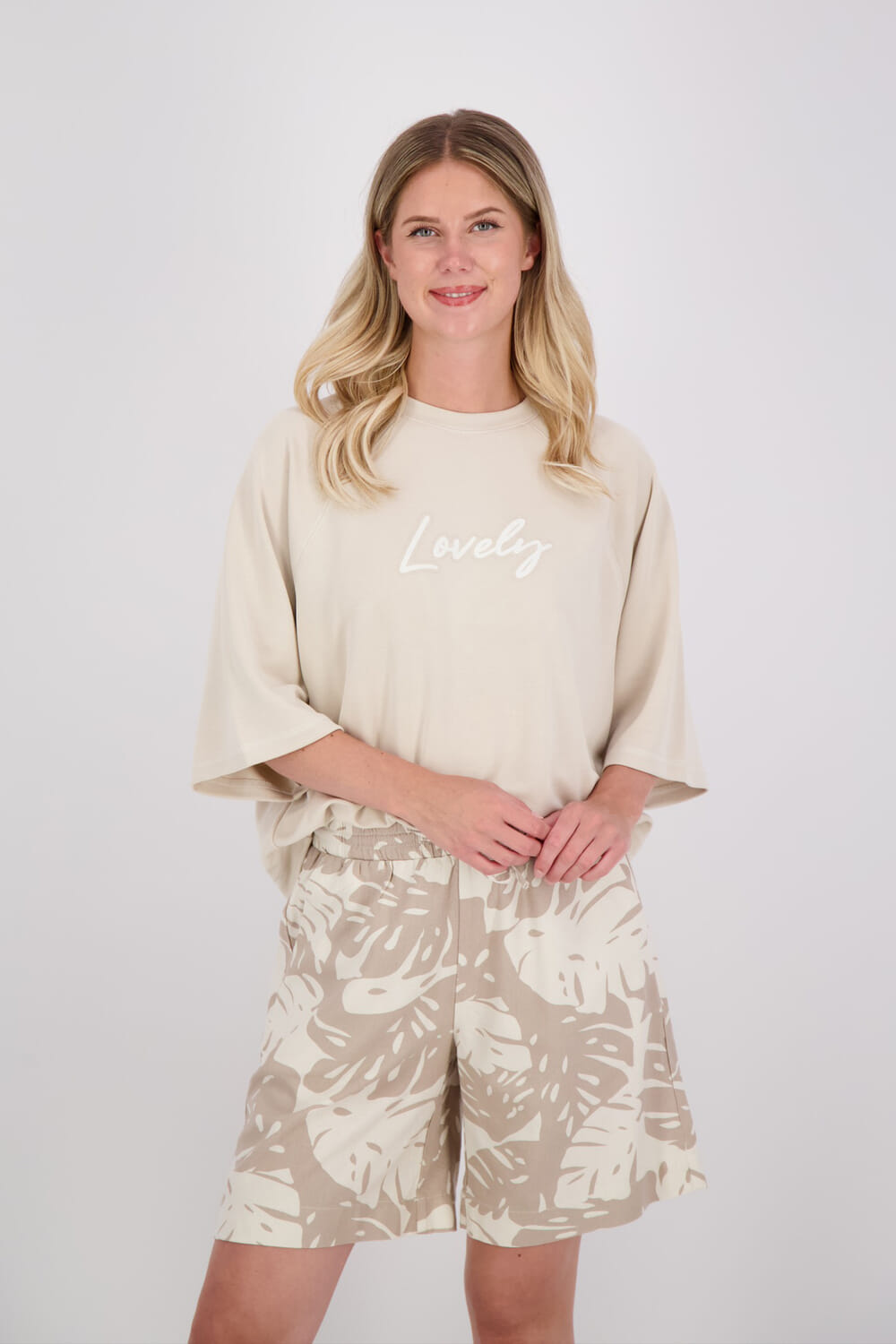 The Shirt Project Sweater Beige