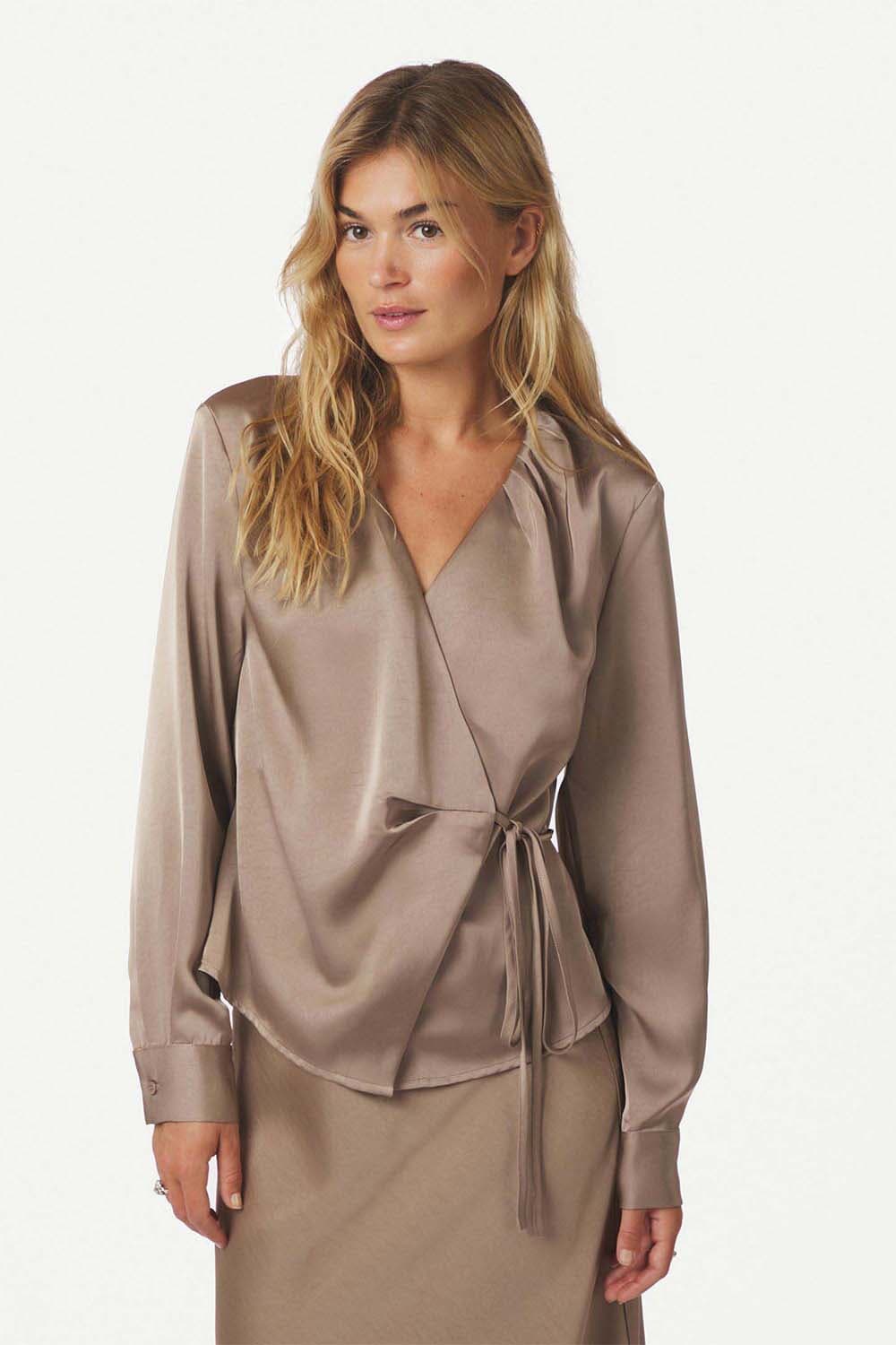 Neo Noir Blouse Caprina Beige