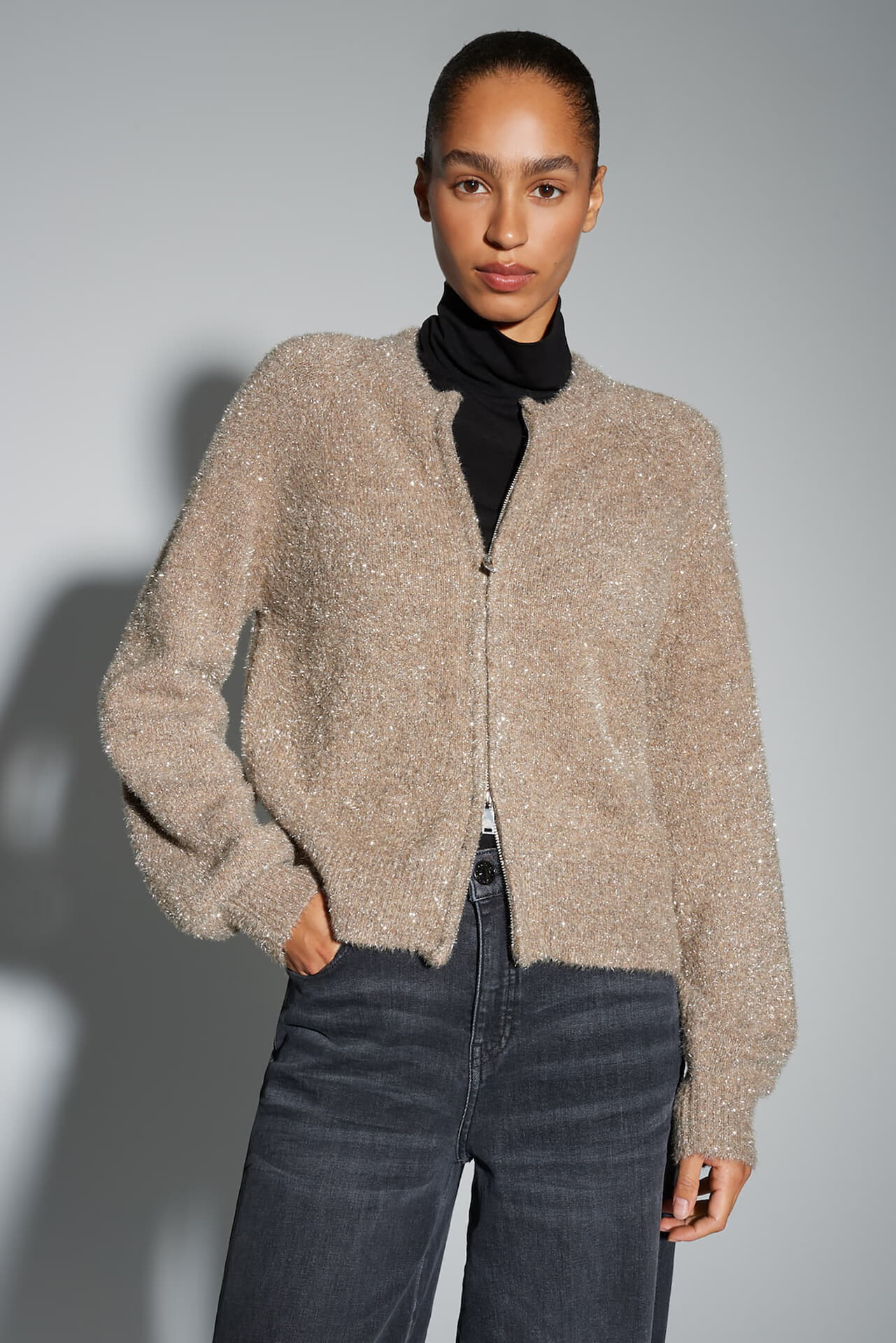 Opus Vest Dosmic Taupe