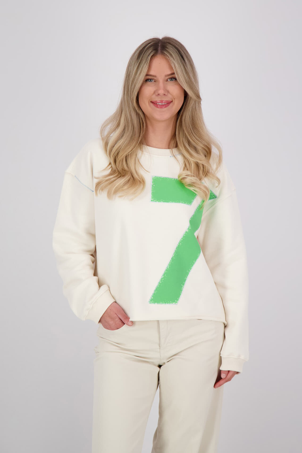 The Shirt Project Sweater Beige