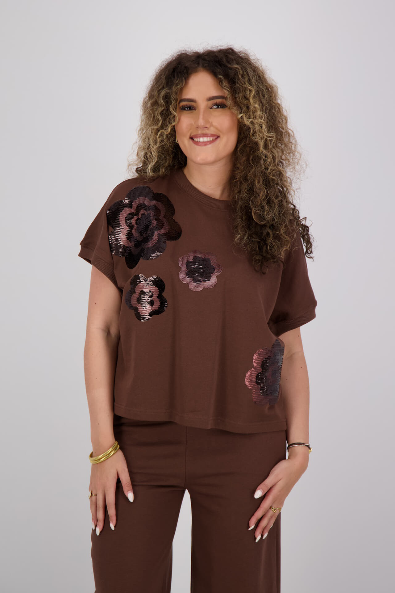 The Shirt Project Sweater Bruin