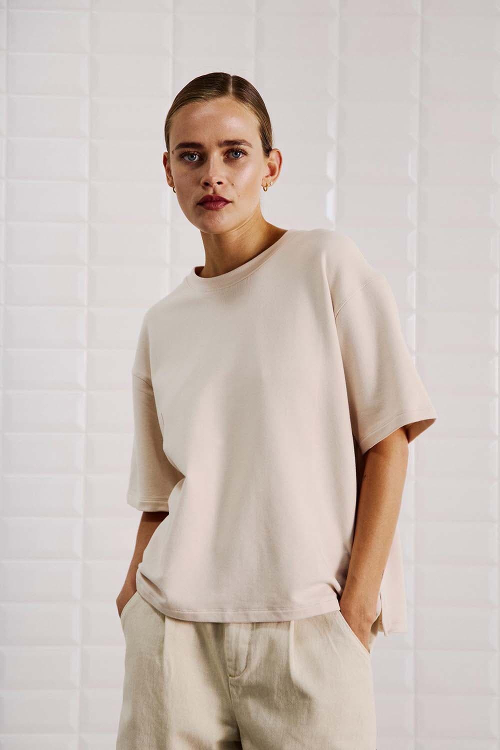 With Black Top Tindra Kaki