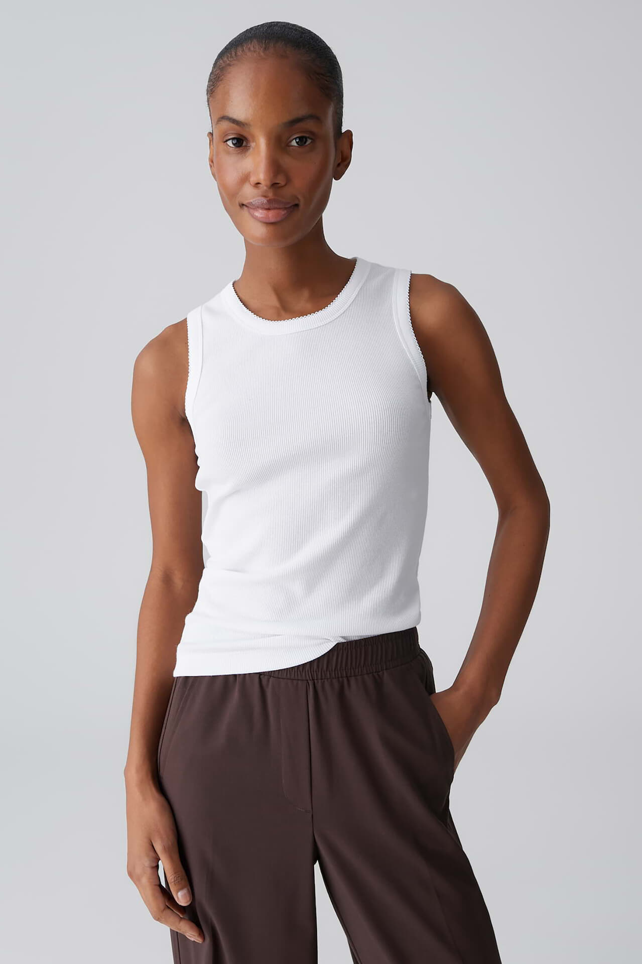 Opus Ilesso scallop Wit