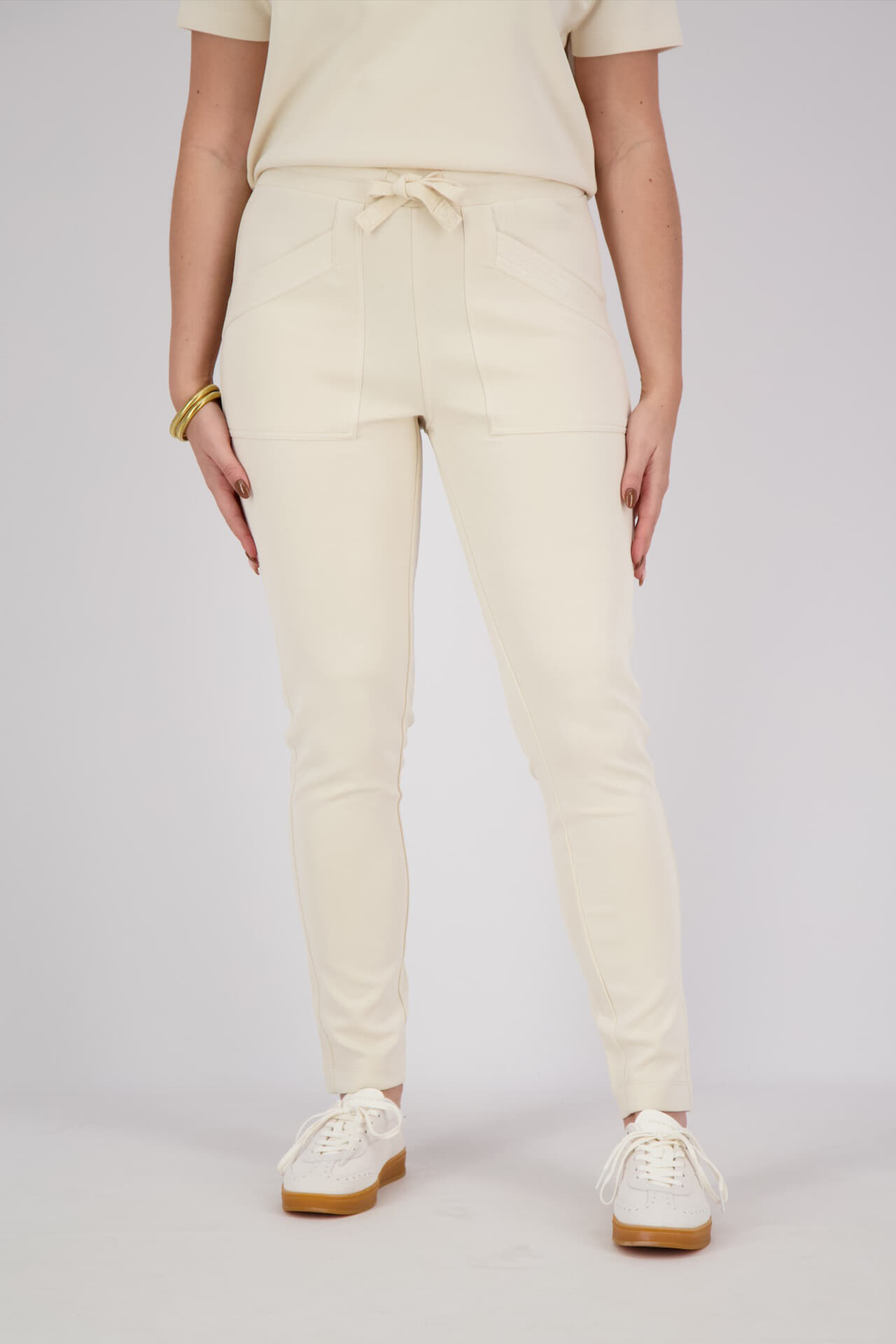 Moscow Broek Jukin Off White