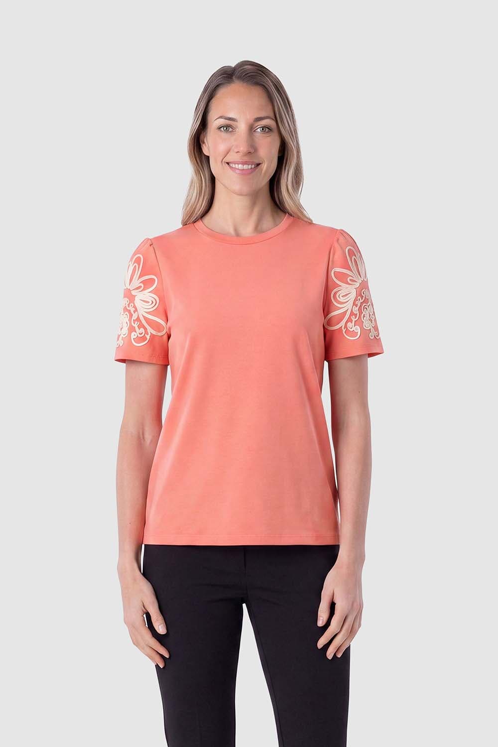Object Top Caroline Joanna Roze