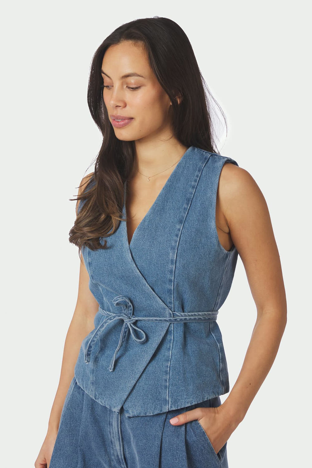 Neo Noir Gilet Samara Jeans