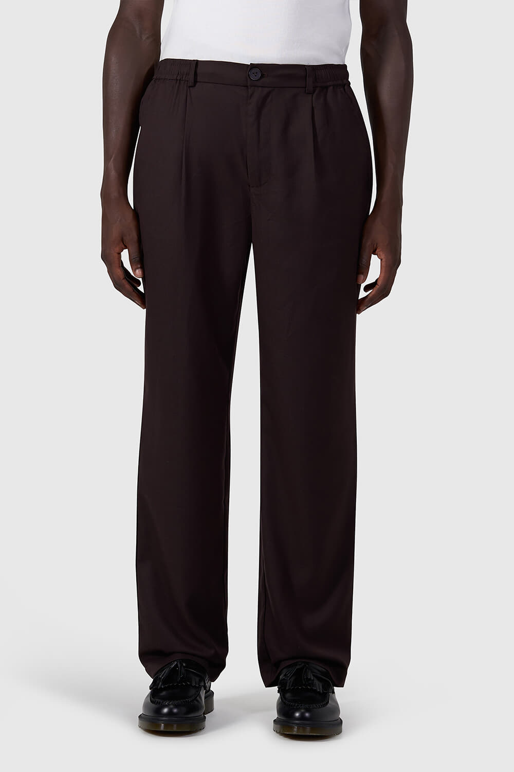 Pure Path Chino Pleated Twill Bruin