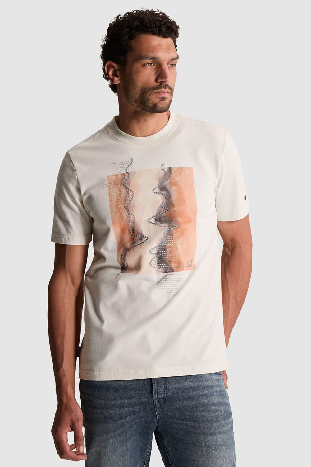 Cast Iron Short Sleeve R-neck Regular Fit  Crème