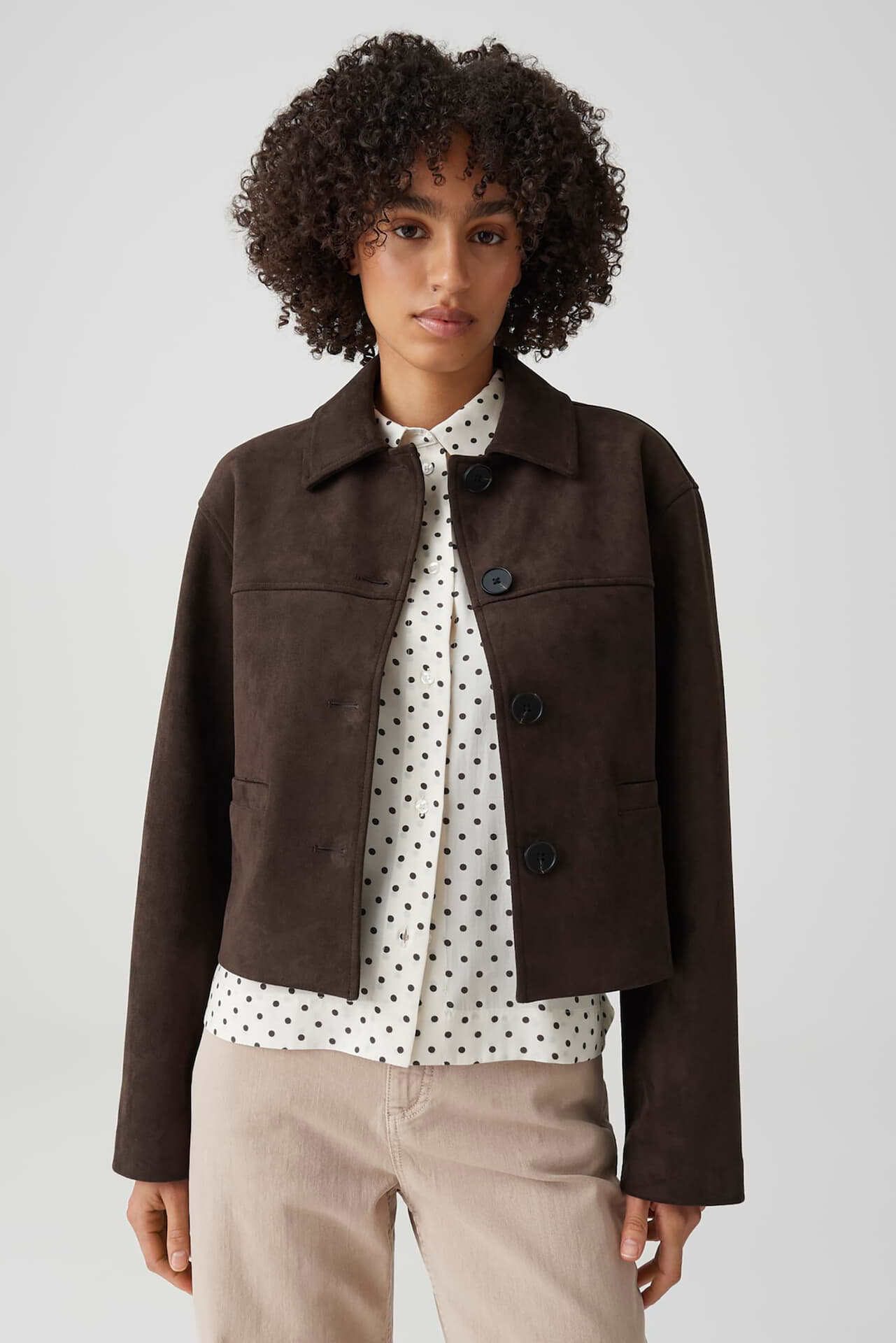 Opus Boxy kort Jack Henso in velourslook Bruin