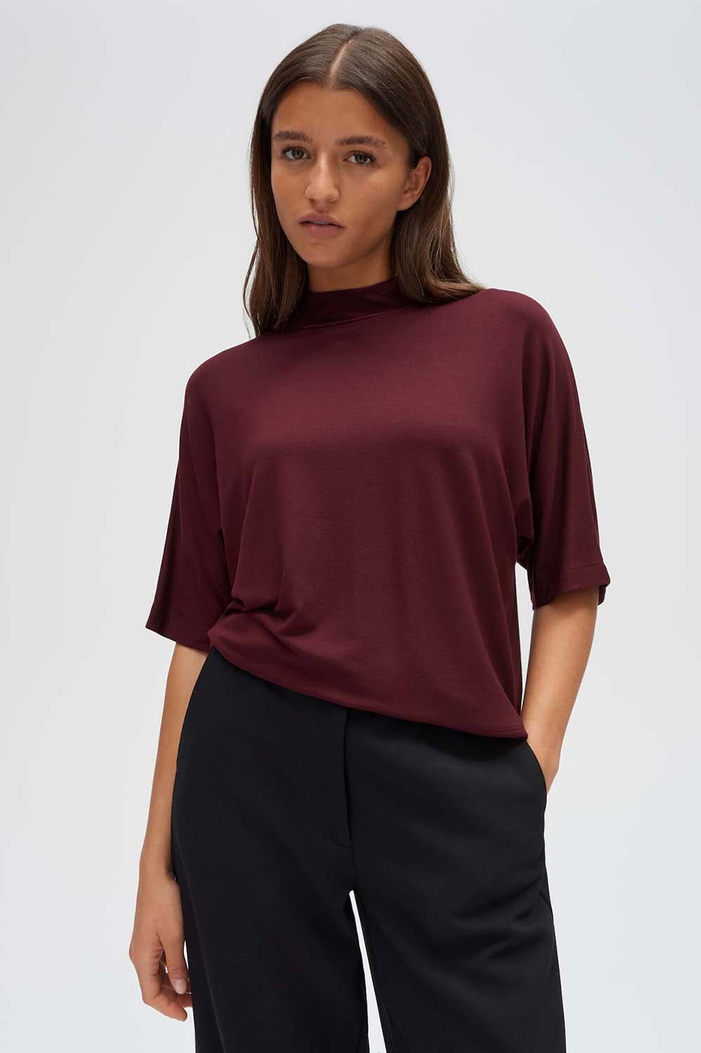 Opus Top Sinse Rood
