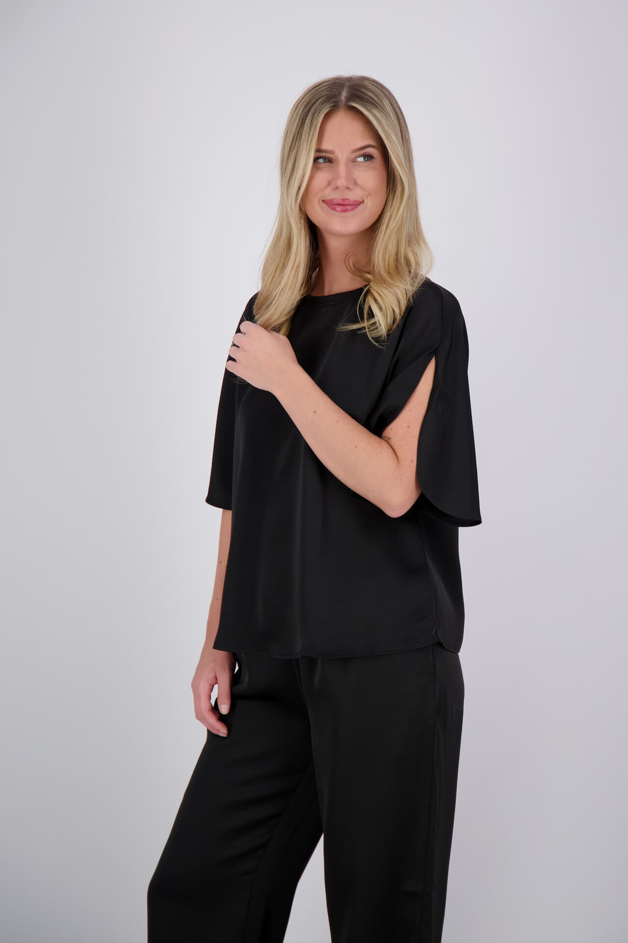Tooday Top Aya Zwart