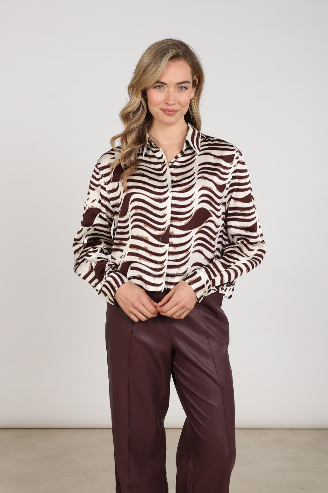 Nukus Blouse Adora Zebra Bordeaux Rood