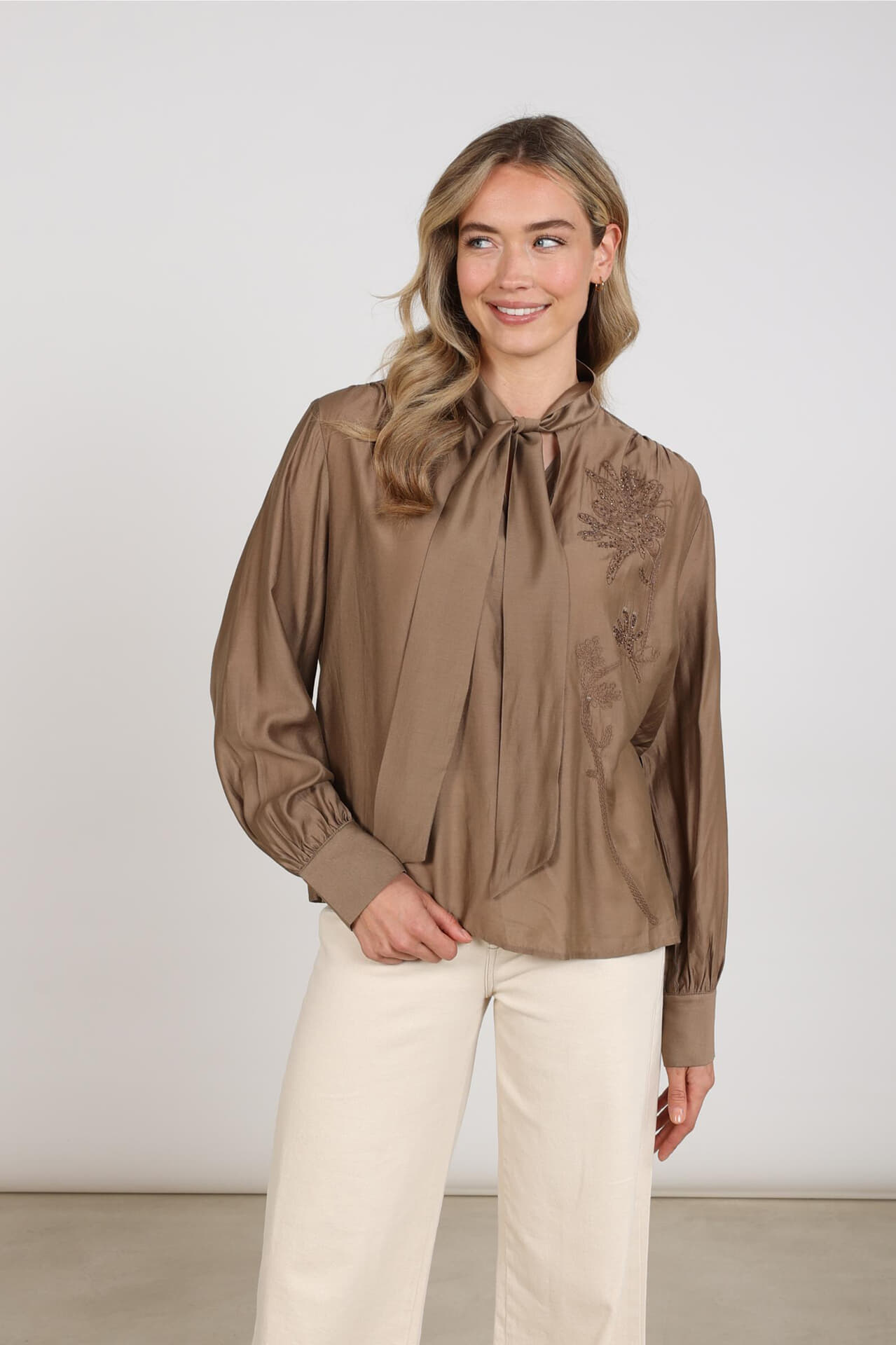 Nukus Blouse Angie  Tie Taupe