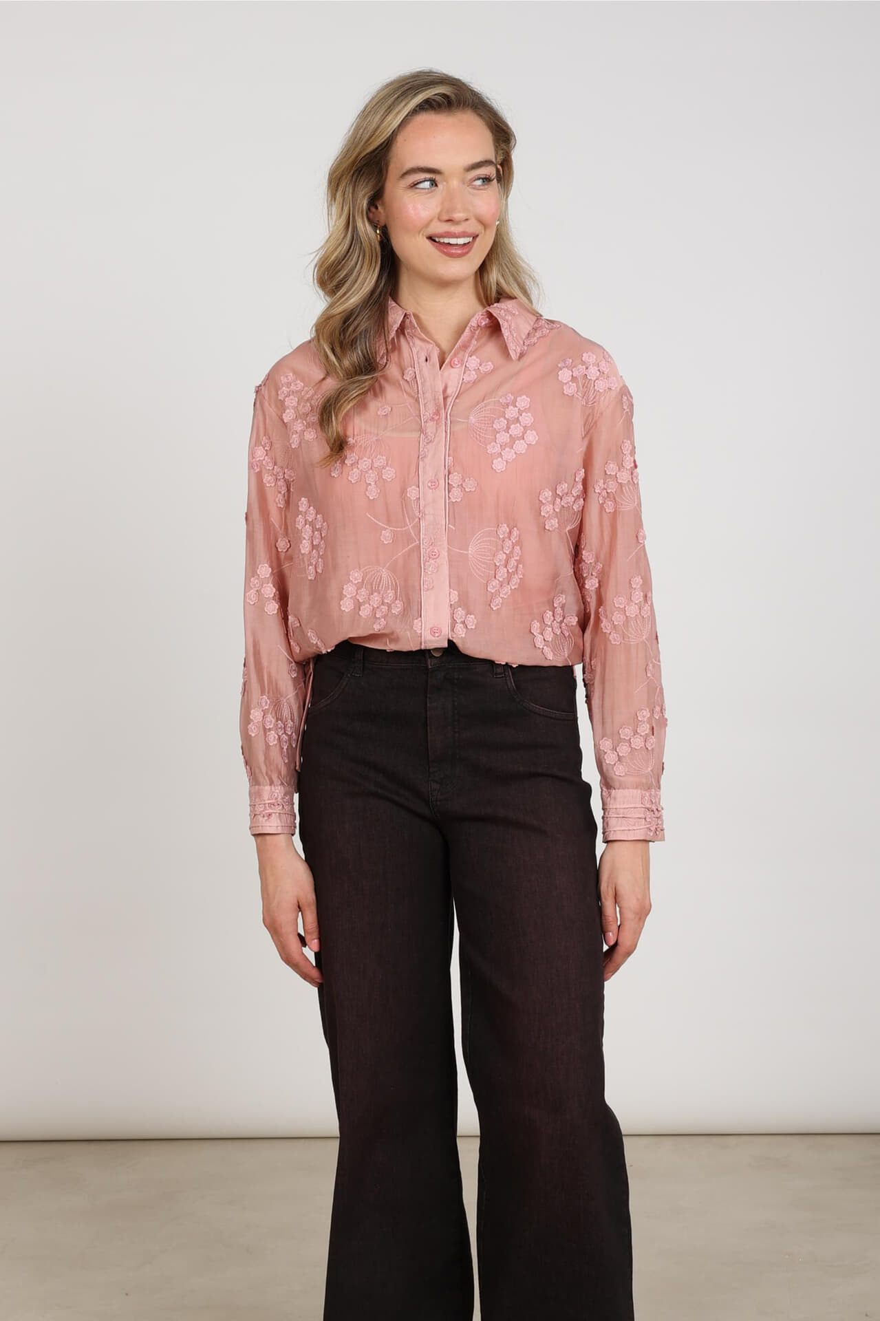 Nukus Blouse Aaliya Flower Roze