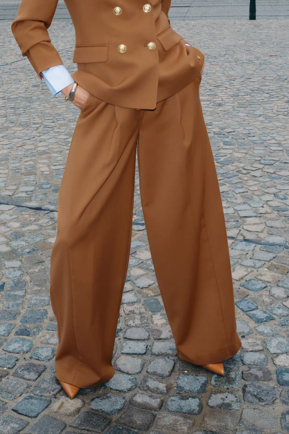 Josh V Broek KYLE Cognac