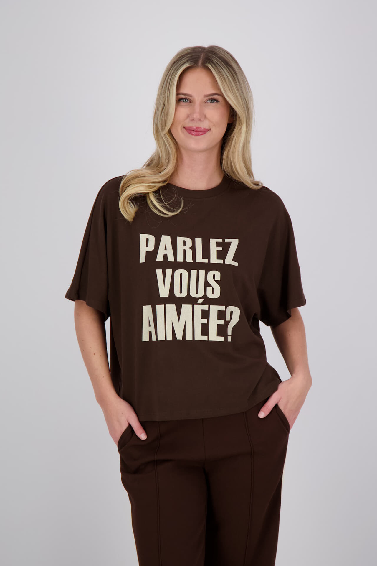 Aimée The Label Top Elara Bruin