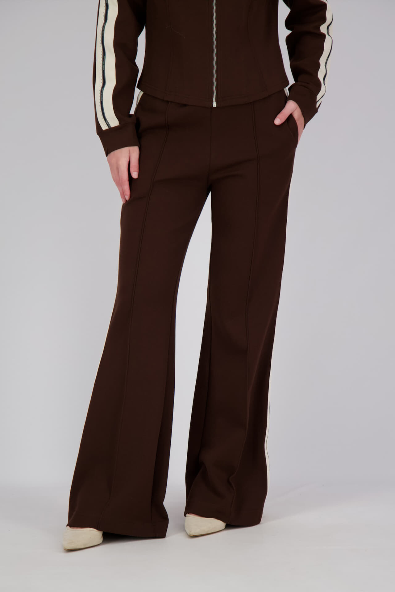 Aimée The Label Broek Iceland Bruin