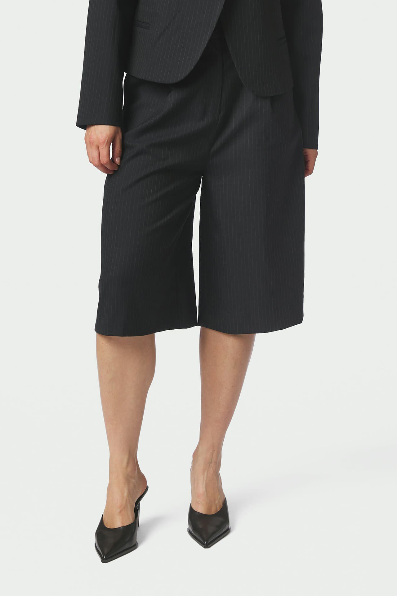 Neo Noir Short Rima Slim Pinstripe Lang Navy